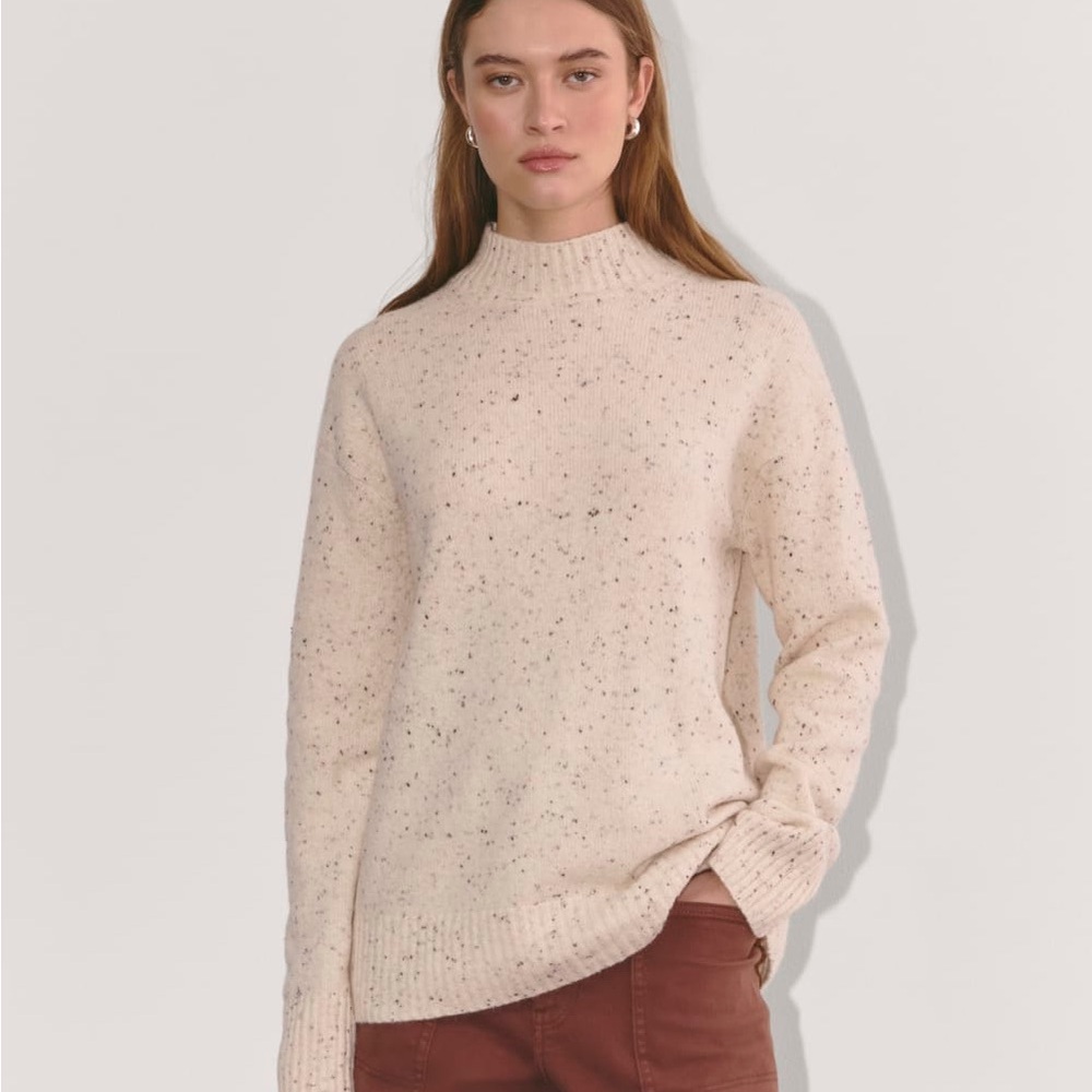 Everlane Cream Speckled Turtleneck Sweater